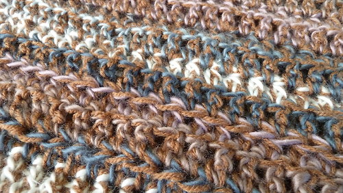 Zemitý nákrčník — foto 3