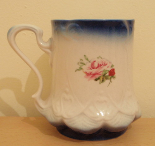 Hrnek - Reliéfní hranatý — foto 2
