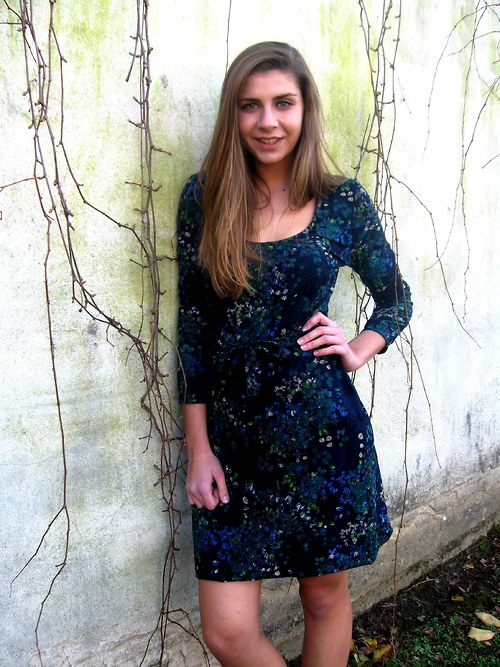 V modrém oblouznění (42) — foto 3
