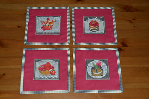 Four cakes (pod hrníčky) — foto 3