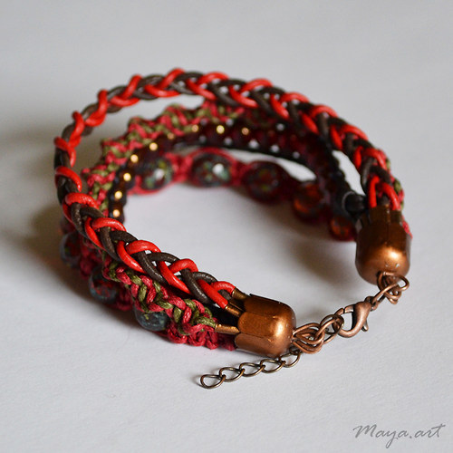 Červený náramek "EMBRACING BRACELET" — foto 3