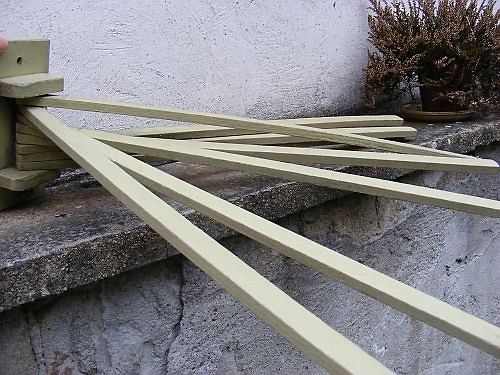 Starý dřevěný sušák — foto 2