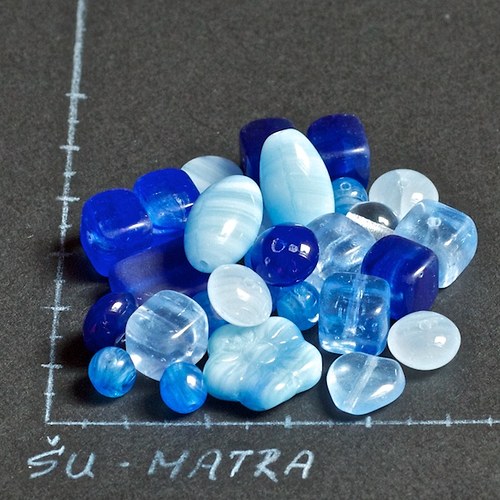 Korálky skleněné mačkané, modrý mix, 25 g — foto 2
