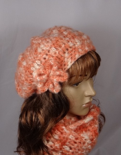 Dámský baret + nákrčník — foto 2