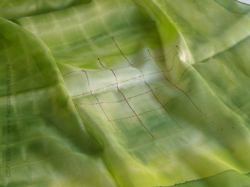 Hedvábný olivový šátek — foto 2
