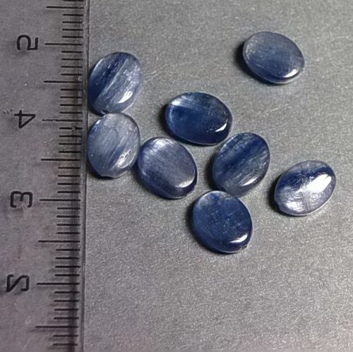 Disthen (kyanit) - 0,9 x 0,7 cm — foto 2