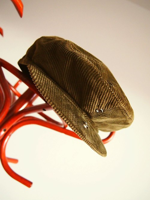 Menžestrový retro baret - zelenkavý — foto 4