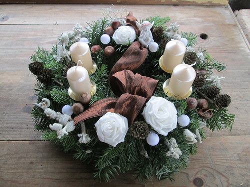 Adventní andělský hnědo-bílý — foto 3
