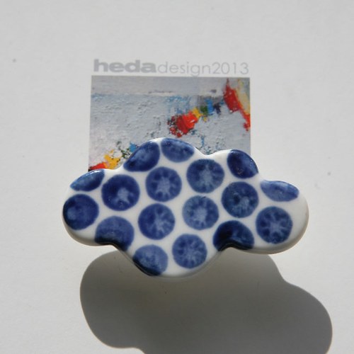 Oblačno a krásně (porcelánová brož) — foto 6