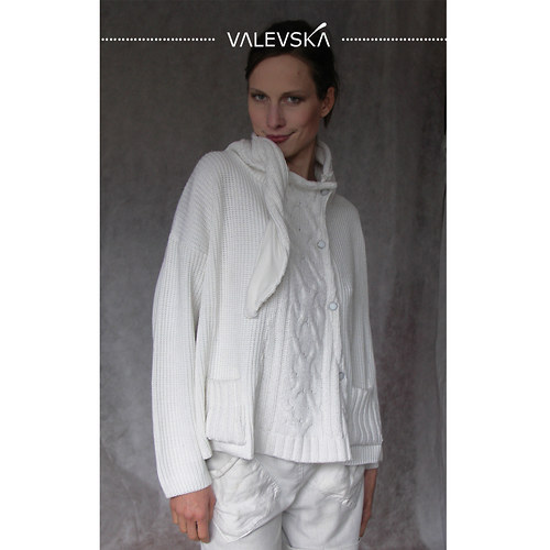 TRUE WHITE, pletený kabátek — foto 3