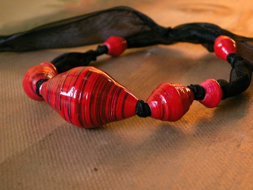 Spanilá smyslnost - paper-beads korále — foto 4