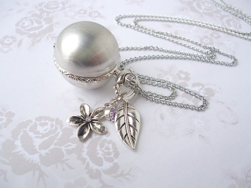 Náhrdelník s hodinkami " Silver Flower " — foto 3