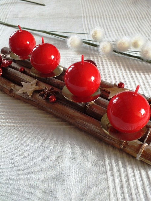 Adventní svícen červený — foto 2