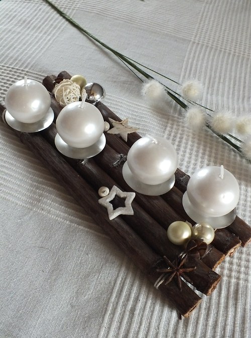 Adventní svícen bílý — foto 3
