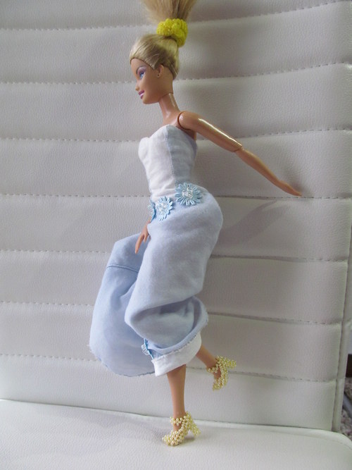 Boty pro Barbie - krémové — foto 2