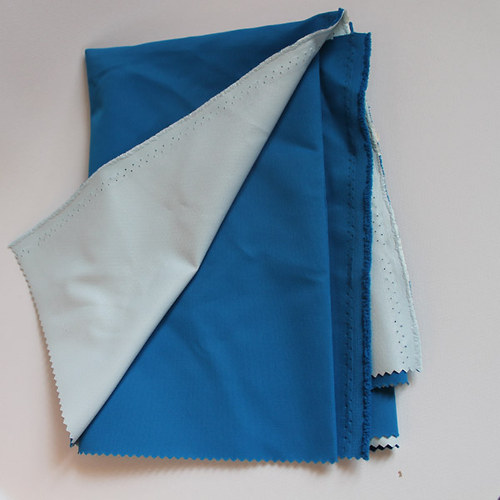 Softshell -zbytek látky cca 115 x 53,... — foto 3