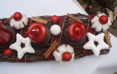 Moderní adventní věnec- vínový — foto 2