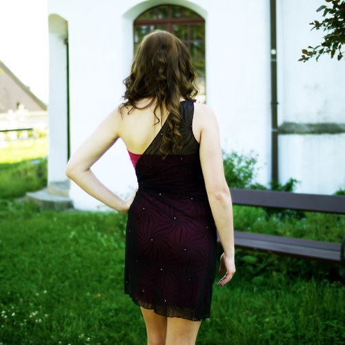 Krásné šatičky vel. 40 — foto 3