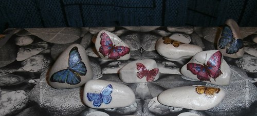 Oblázek s motýlkem — foto 3