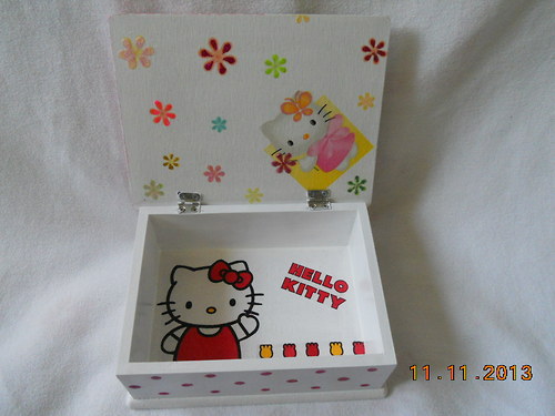 Šperkovnice,krabička HELLO KITTY — foto 2