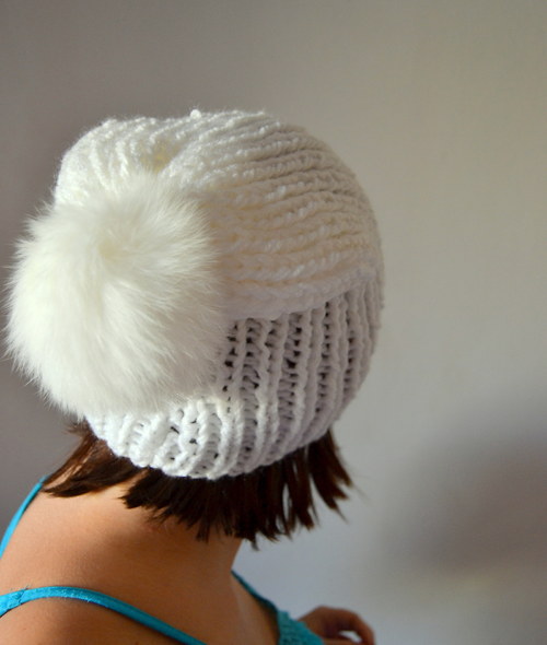 Bílá čapka — foto 2