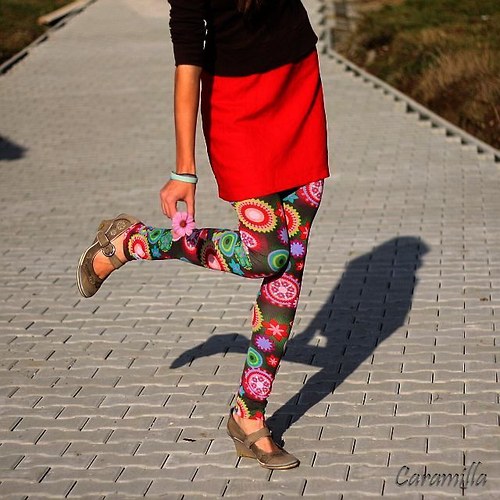 Extravagantní leginy BAREVNÉ ORNAMENTY M — foto 3