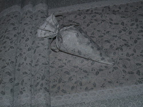 Vánoční běhoun - V jemné krajce — foto 2