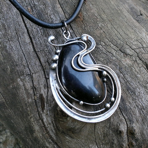 Decent (obsidián) — foto 3