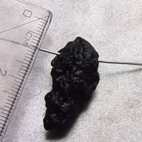 Tektit s průvlekem 662 — foto 2