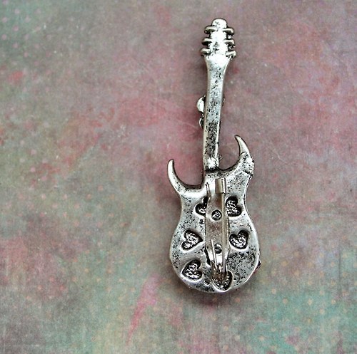 Steampunková kytara — foto 2