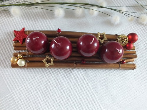 Adventní svícen tmavě červený — foto 3