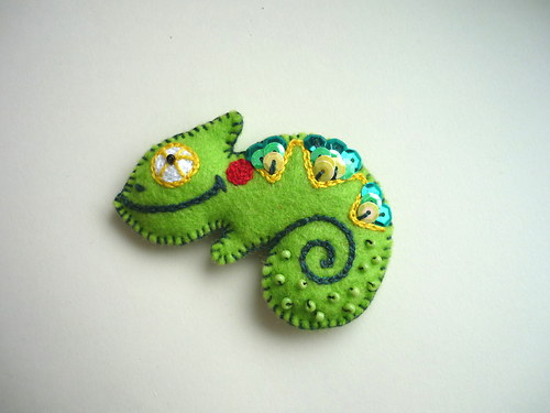 Brož -chameleon Tonda — foto 2