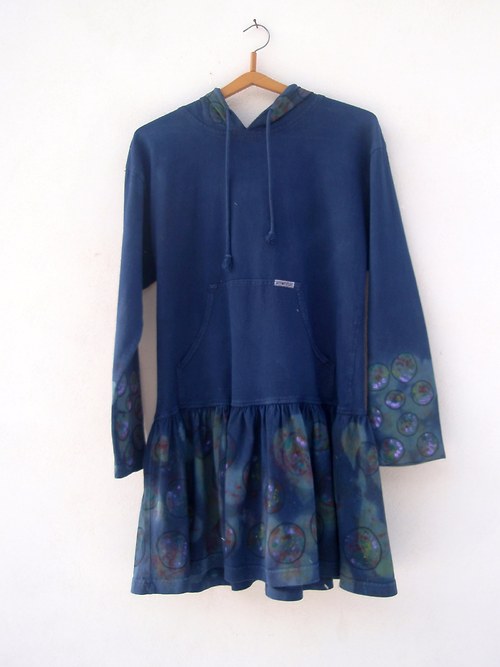 Šatičkomikyna s kapucí - sleva — foto 4