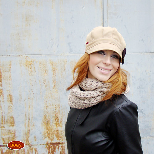 Dámská camel bekovka s mašlí — foto 4