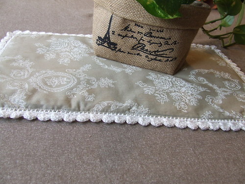 Ubrousek s ornamenty — foto 3