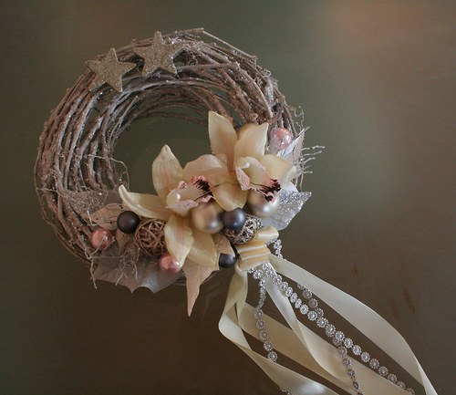 Luxusní vánoční věneček s orchidejemi — foto 3