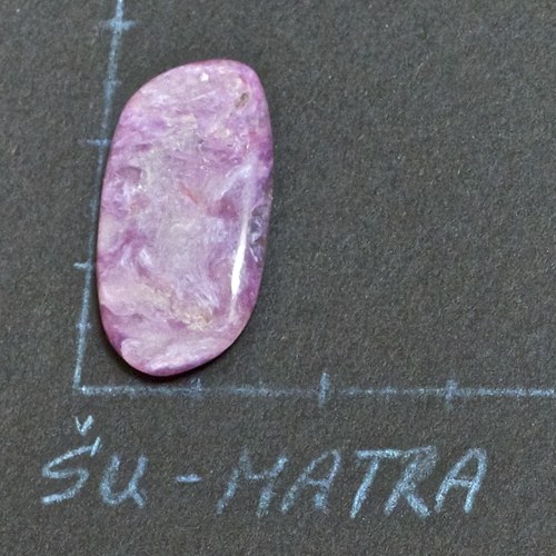 Čaroit — foto 2