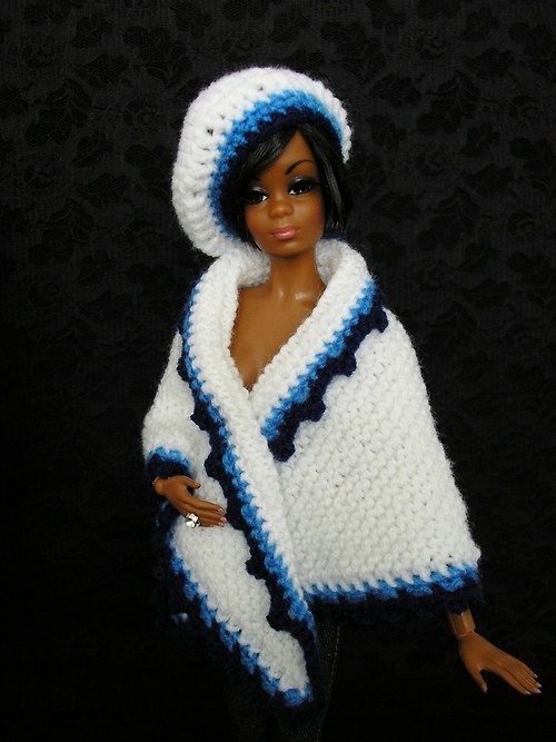 SLEVA 50% Bílý pléd s baretem pro Barbie — foto 2