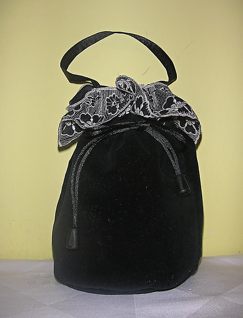 Kabelka "pompadur černá" — foto 2