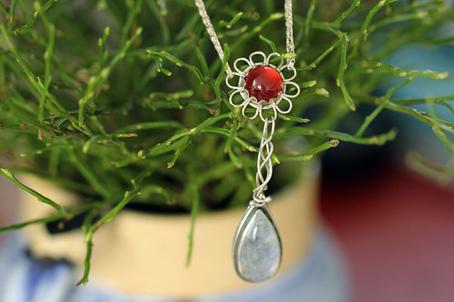 ...amulet, průvodce...Žena... — foto 4