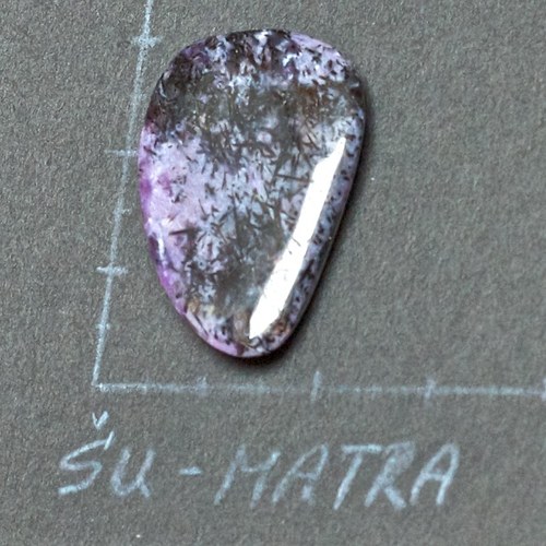 Čaroit — foto 2