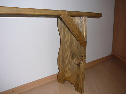 Dřevěná lavice — foto 3