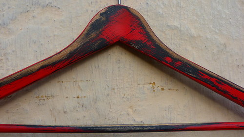 Rudý drsoň - patinované ramínko — foto 2