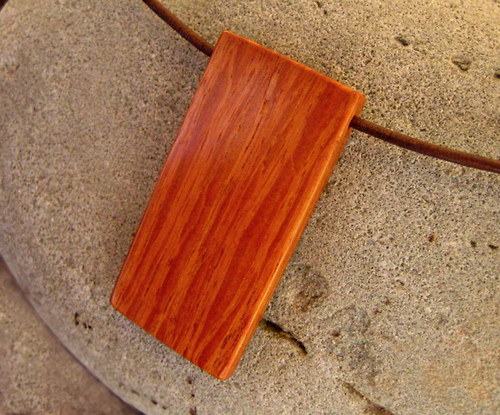 Dřevěný šperk - prkénko lace sheoak — foto 5