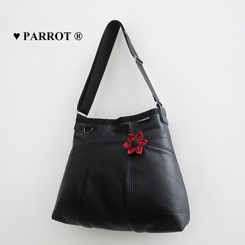 SIMPLY BLACK IV. - kůže - PARROT® — foto 3