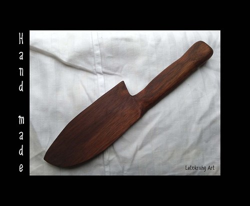 Černý nůž santoku — foto 4