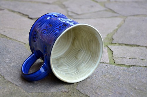 HRNEK SE SLONY (tmavě modrý, lesklý) — foto 3