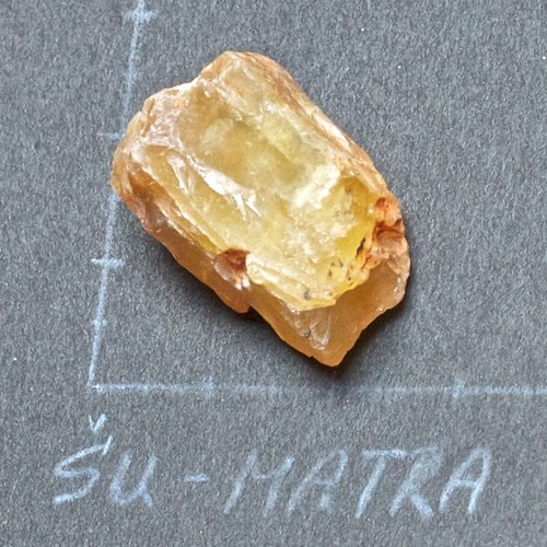 Žlutý opál - surovina — foto 2