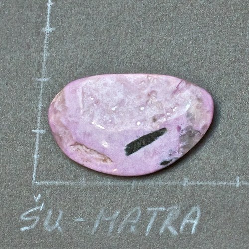 Čaroit — foto 2