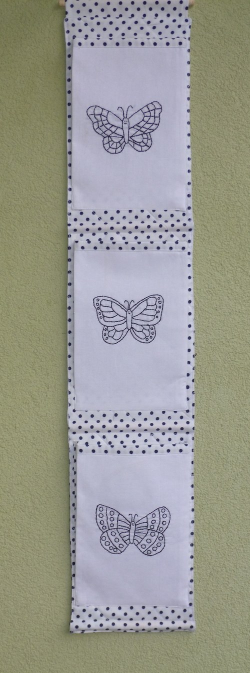 Bíločerný kapsář — foto 2